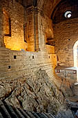 Sacra di San Michele. Lo Scalone dei Morti.